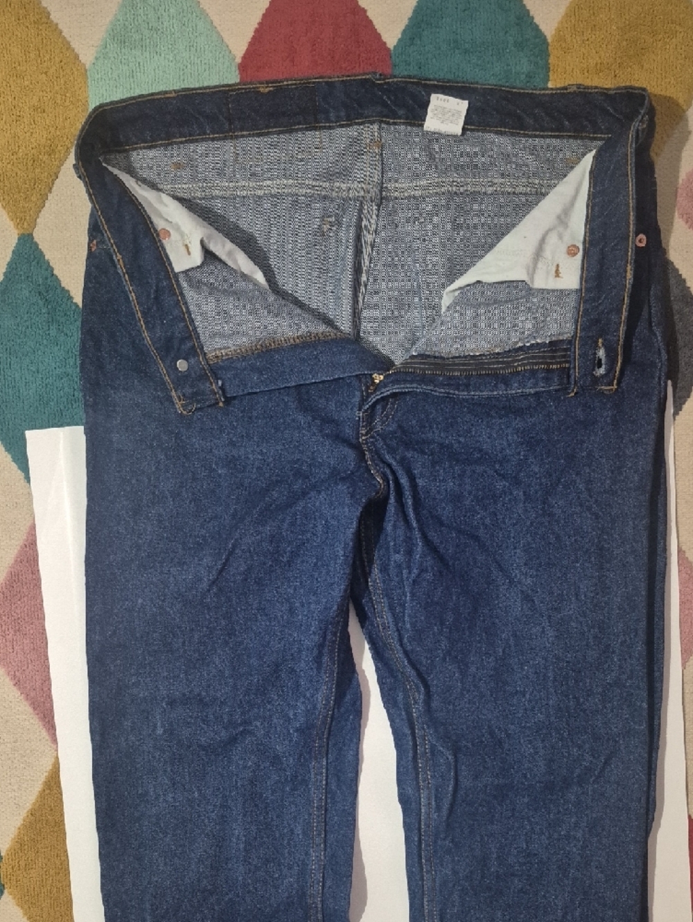 Vintage Levi's 505 Regular Fit Straight Leg - Picture 4 of 8